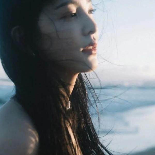 男孩、鼹鼠、狐狸和马